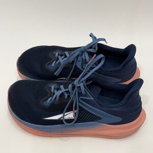 Altra Women's torin 8 Sneakers in Dark Blue and Peach